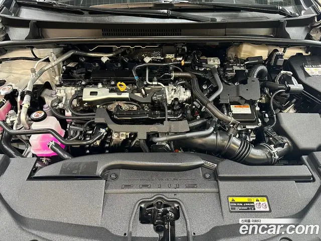 Toyota Prius 2025 2.0 автомат (вариатор), миниатюра 6 Toyota Prius 2025 2.0 автомат (вариатор), миниатюра 6