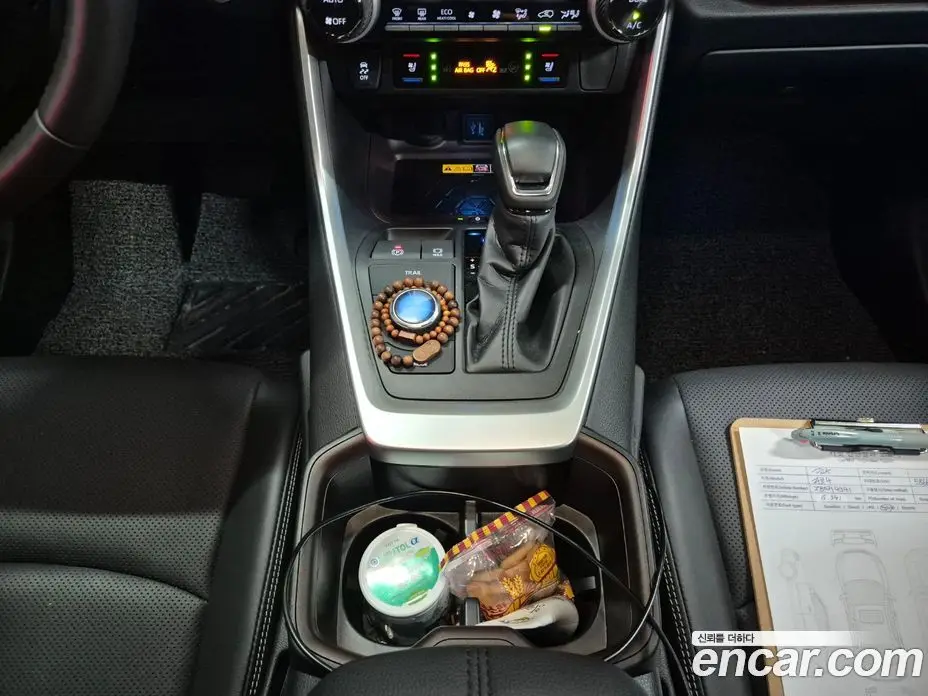 Toyota RAV4 2024 2.5 автомат (вариатор), фото 14 Toyota RAV4 2024 2.5 автомат (вариатор), фото 14