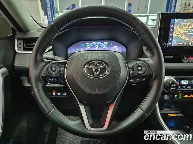 Toyota RAV4 2024 2.5 автомат (вариатор), миниатюра 8 Toyota RAV4 2024 2.5 автомат (вариатор), миниатюра 8