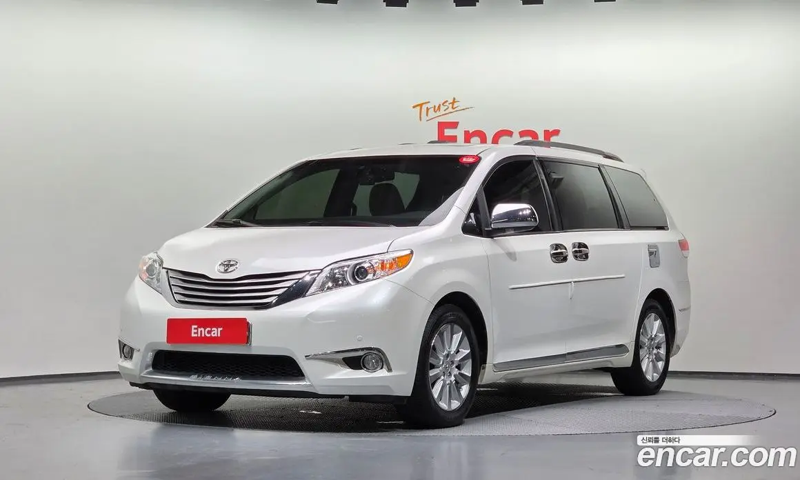 Toyota Sienna 2013 3.5 автомат (гидро), фото 1 Toyota Sienna 2013 3.5 автомат (гидро), фото 1