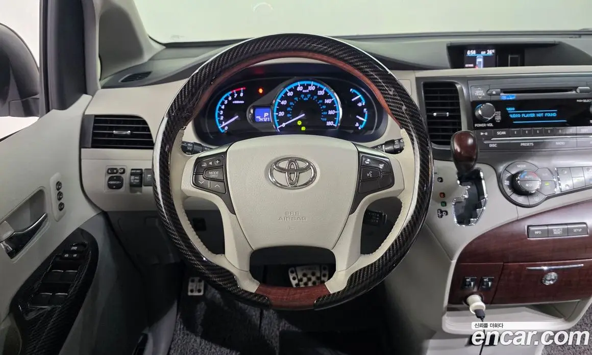 Toyota Sienna 2013 3.5 автомат (гидро), фото 13 Toyota Sienna 2013 3.5 автомат (гидро), фото 13