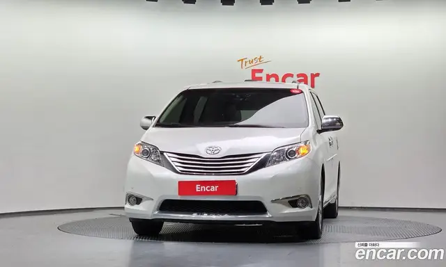 Toyota Sienna 2013 3.5 автомат (гидро), миниатюра 3 Toyota Sienna 2013 3.5 автомат (гидро), миниатюра 3