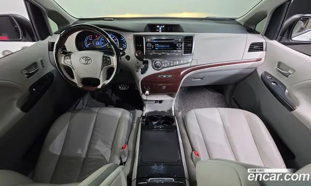 Toyota Sienna 2013 3.5 автомат (гидро), миниатюра 7 Toyota Sienna 2013 3.5 автомат (гидро), миниатюра 7