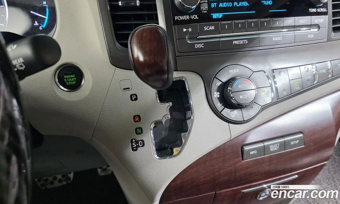 Toyota Sienna 2013 3.5 автомат (гидро), фото 9 Toyota Sienna 2013 3.5 автомат (гидро), фото 9