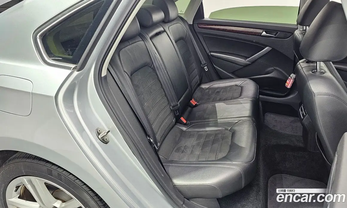 Volkswagen Passat 2013 2.5 автомат (гидро), фото 11 Volkswagen Passat 2013 2.5 автомат (гидро), фото 11