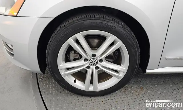 Volkswagen Passat 2013 2.5 автомат (гидро), миниатюра 5 Volkswagen Passat 2013 2.5 автомат (гидро), миниатюра 5