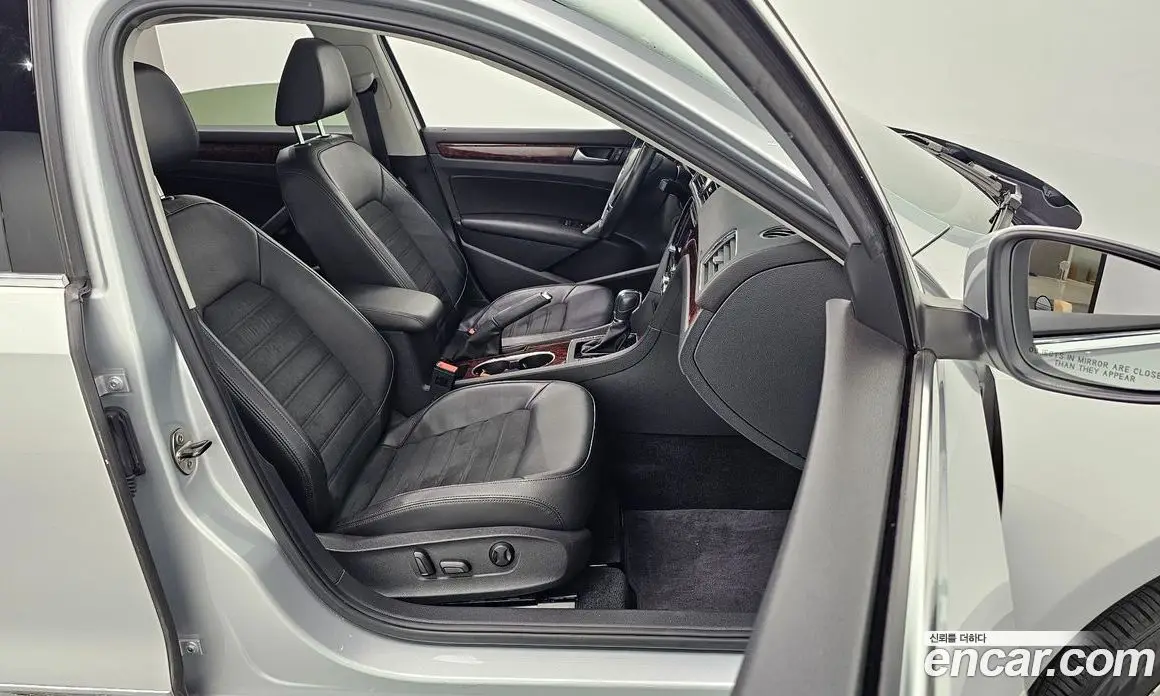 Volkswagen Passat 2013 2.5 автомат (гидро), фото 10 Volkswagen Passat 2013 2.5 автомат (гидро), фото 10