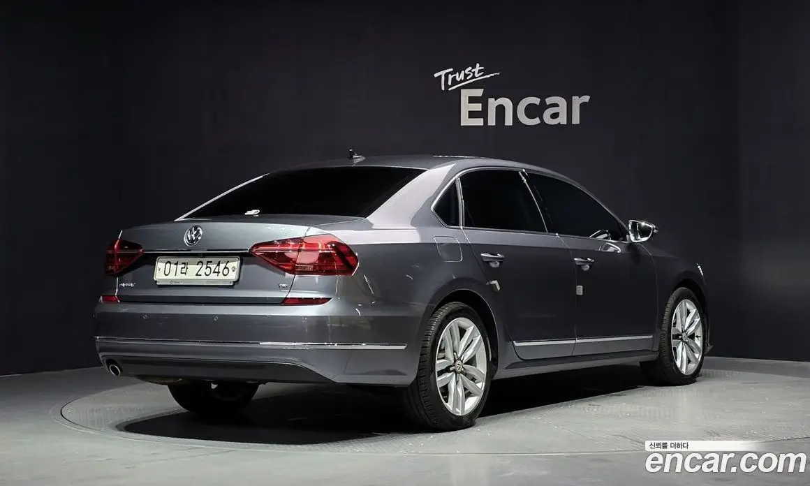 Volkswagen Passat 2018 2.0 автомат (гидро), фото 2 Volkswagen Passat 2018 2.0 автомат (гидро), фото 2