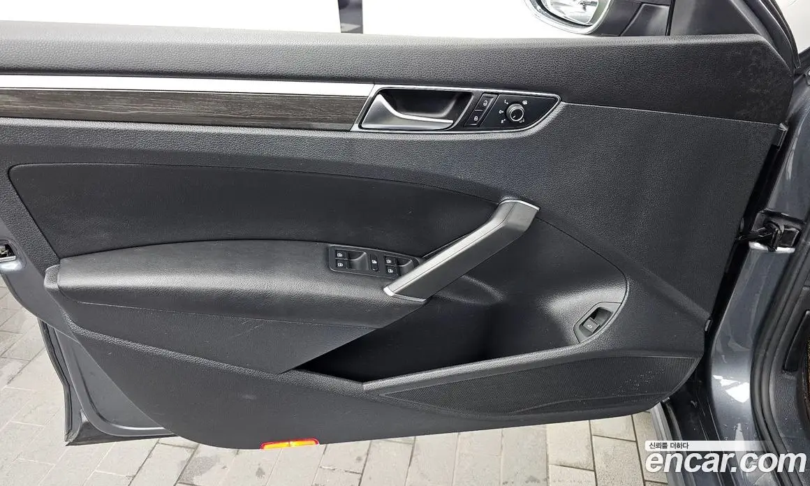 Volkswagen Passat 2018 2.0 автомат (гидро), фото 14 Volkswagen Passat 2018 2.0 автомат (гидро), фото 14