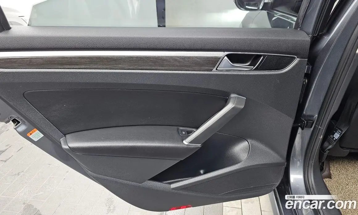 Volkswagen Passat 2018 2.0 автомат (гидро), фото 15 Volkswagen Passat 2018 2.0 автомат (гидро), фото 15