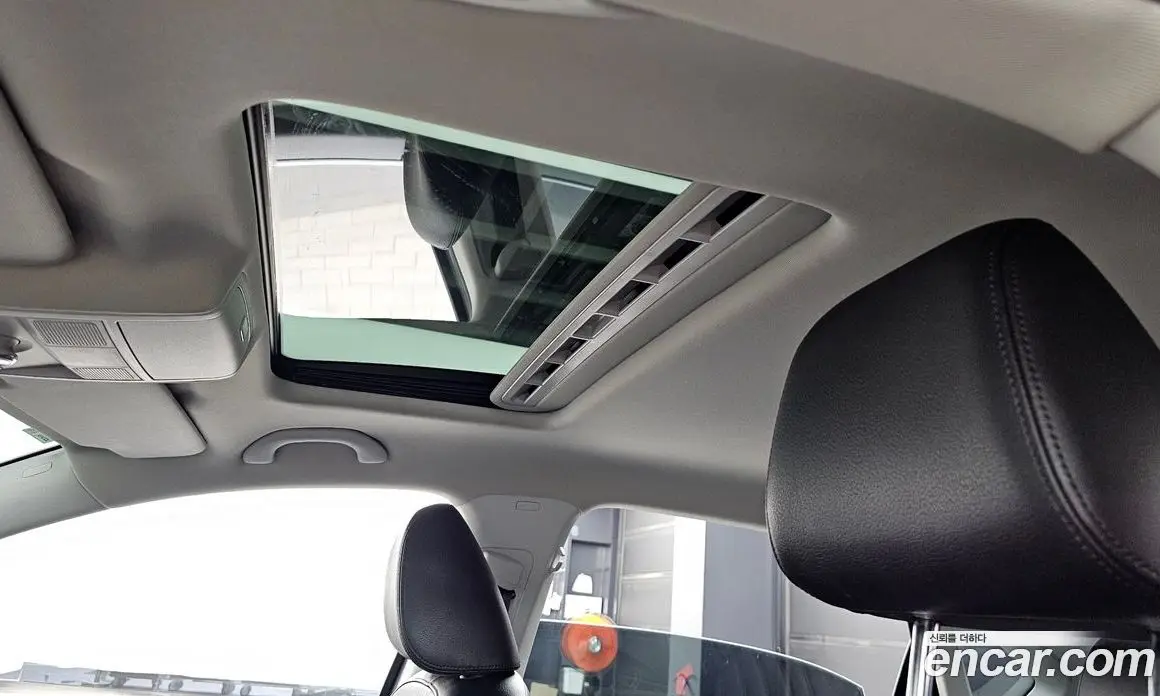 Volkswagen Passat 2018 2.0 автомат (гидро), фото 25 Volkswagen Passat 2018 2.0 автомат (гидро), фото 25
