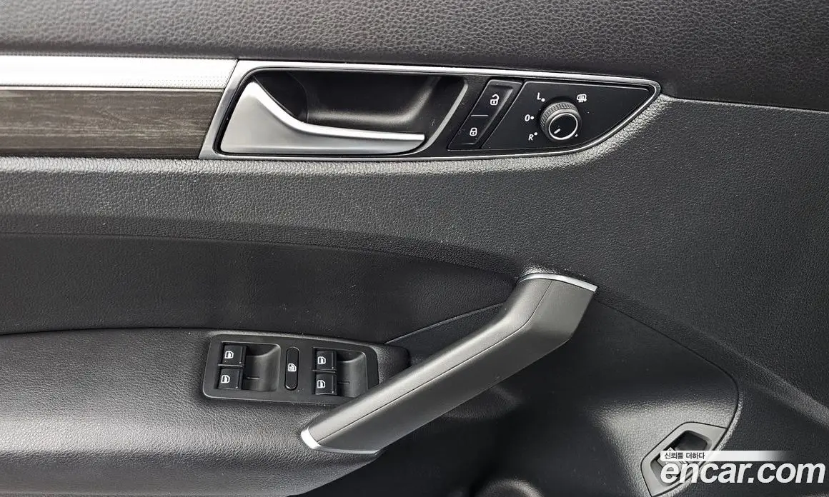 Volkswagen Passat 2018 2.0 автомат (гидро), фото 28 Volkswagen Passat 2018 2.0 автомат (гидро), фото 28