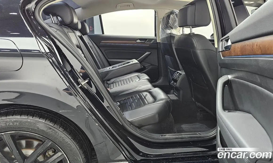 Volkswagen Passat 2018 2.0 автомат (гидро), фото 11 Volkswagen Passat 2018 2.0 автомат (гидро), фото 11