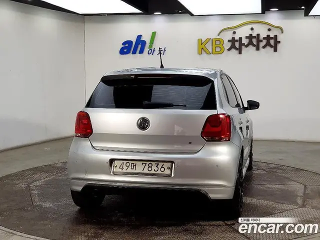 Volkswagen Polo 2013 1.6 автомат (гидро), миниатюра 3 Volkswagen Polo 2013 1.6 автомат (гидро), миниатюра 3
