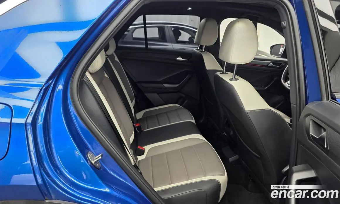 Volkswagen T-Roc 2022 2.0 автомат (гидро), фото 12 Volkswagen T-Roc 2022 2.0 автомат (гидро), фото 12
