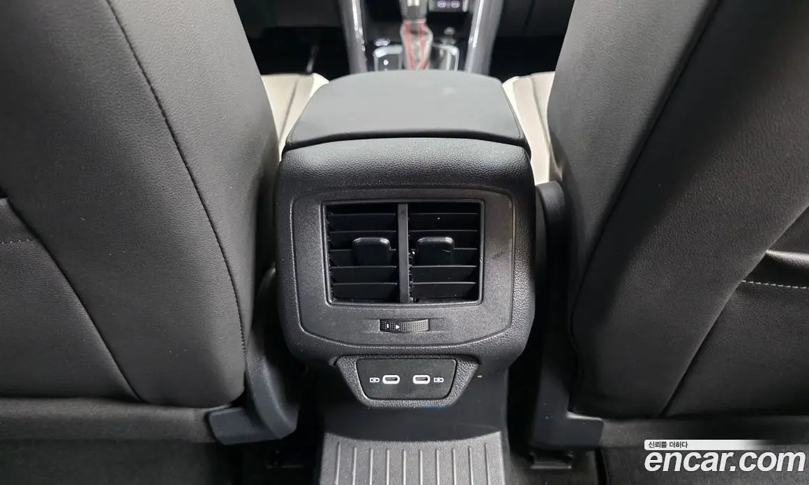 Volkswagen T-Roc 2022 2.0 автомат (гидро), фото 18 Volkswagen T-Roc 2022 2.0 автомат (гидро), фото 18
