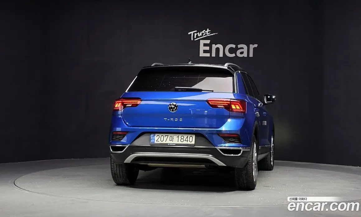 Volkswagen T-Roc 2022 2.0 автомат (гидро), фото 4 Volkswagen T-Roc 2022 2.0 автомат (гидро), фото 4