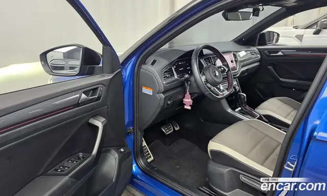 Volkswagen T-Roc 2022 2.0 автомат (гидро), миниатюра 10 Volkswagen T-Roc 2022 2.0 автомат (гидро), миниатюра 10