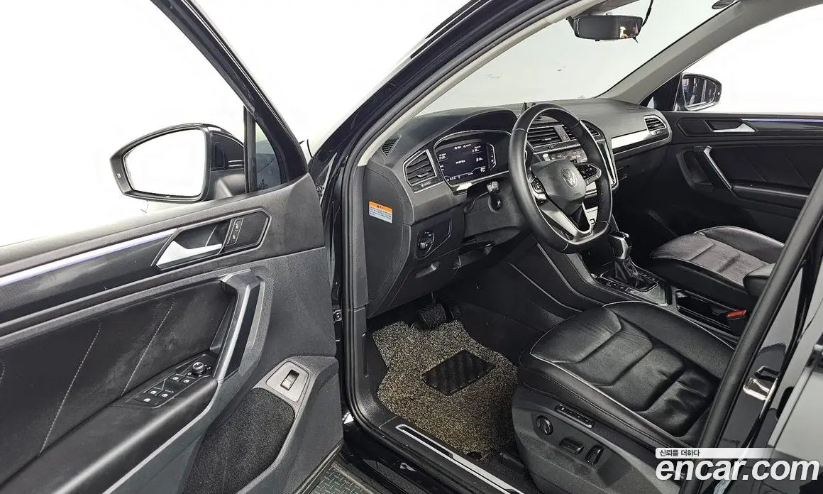 Volkswagen Tiguan 2021 2.0 автомат (гидро), фото 11 Volkswagen Tiguan 2021 2.0 автомат (гидро), фото 11
