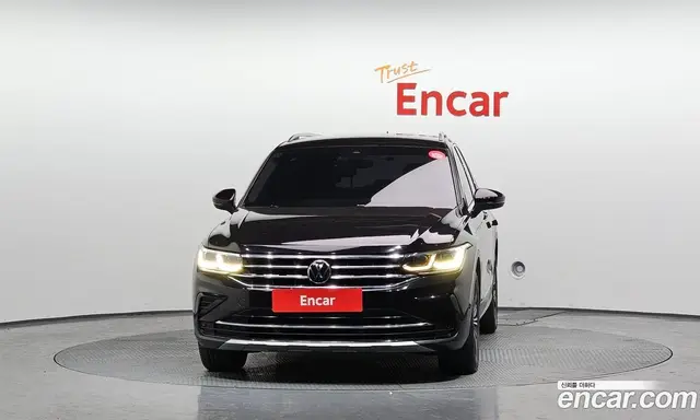 Volkswagen Tiguan 2021 2.0 автомат (гидро), миниатюра 3 Volkswagen Tiguan 2021 2.0 автомат (гидро), миниатюра 3