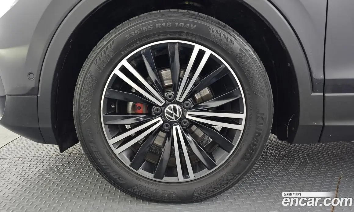 Volkswagen Tiguan 2021 2.0 автомат (гидро), фото 5 Volkswagen Tiguan 2021 2.0 автомат (гидро), фото 5