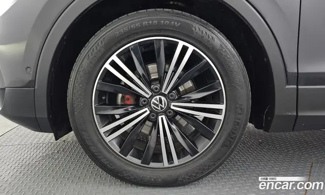 Volkswagen Tiguan 2021 2.0 автомат (гидро), миниатюра 5 Volkswagen Tiguan 2021 2.0 автомат (гидро), миниатюра 5