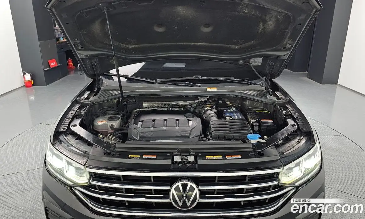 Volkswagen Tiguan 2021 2.0 автомат (гидро), фото 6 Volkswagen Tiguan 2021 2.0 автомат (гидро), фото 6