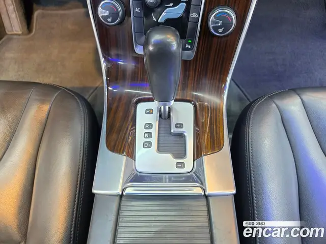 Volvo V60 2012 2.0 автомат (гидро), миниатюра 12