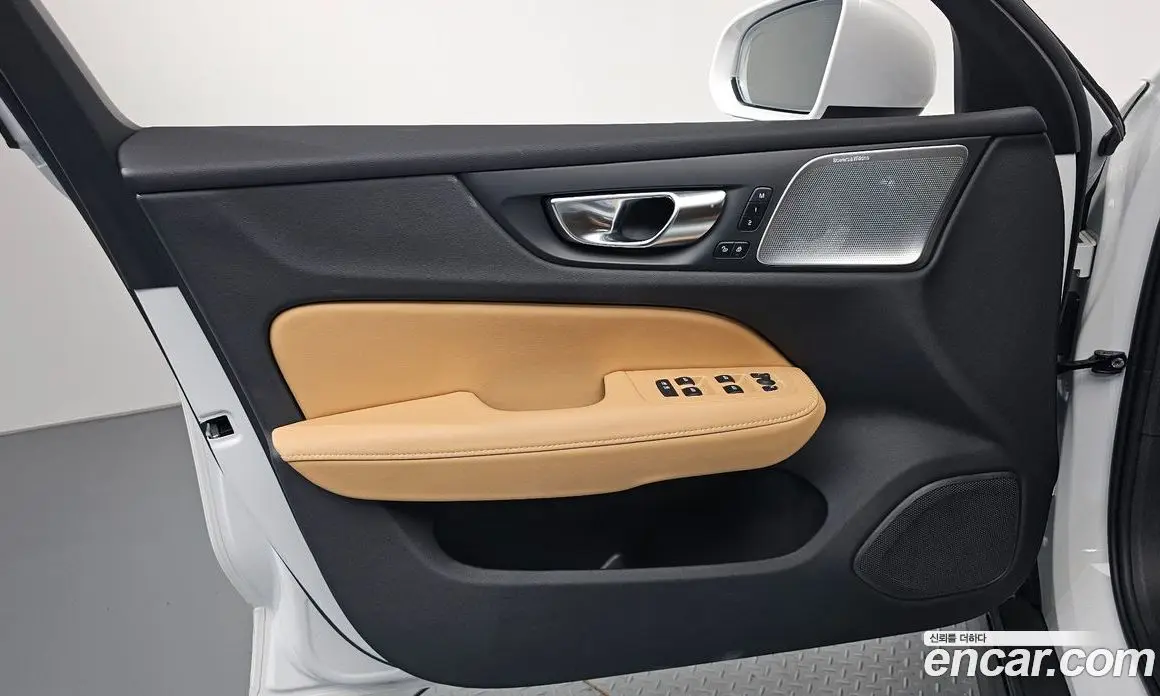 Volvo V60 2024 2.0 автомат (гидро), фото 14 Volvo V60 2024 2.0 автомат (гидро), фото 14