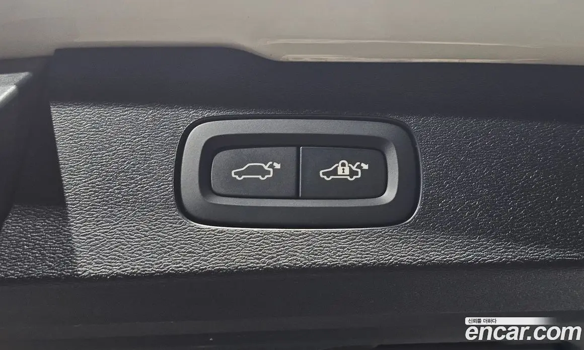 Volvo V60 2024 2.0 автомат (гидро), фото 24 Volvo V60 2024 2.0 автомат (гидро), фото 24