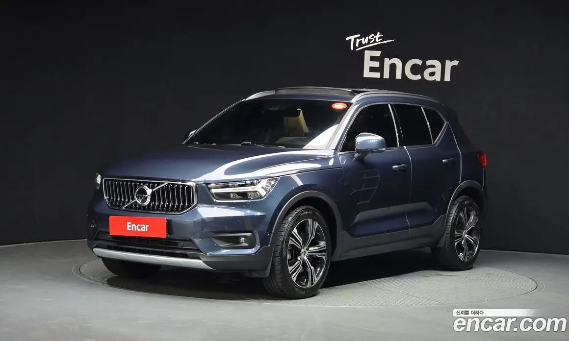 Volvo XC40 2021 2.0 автомат (гидро), фото 1 Volvo XC40 2021 2.0 автомат (гидро), фото 1