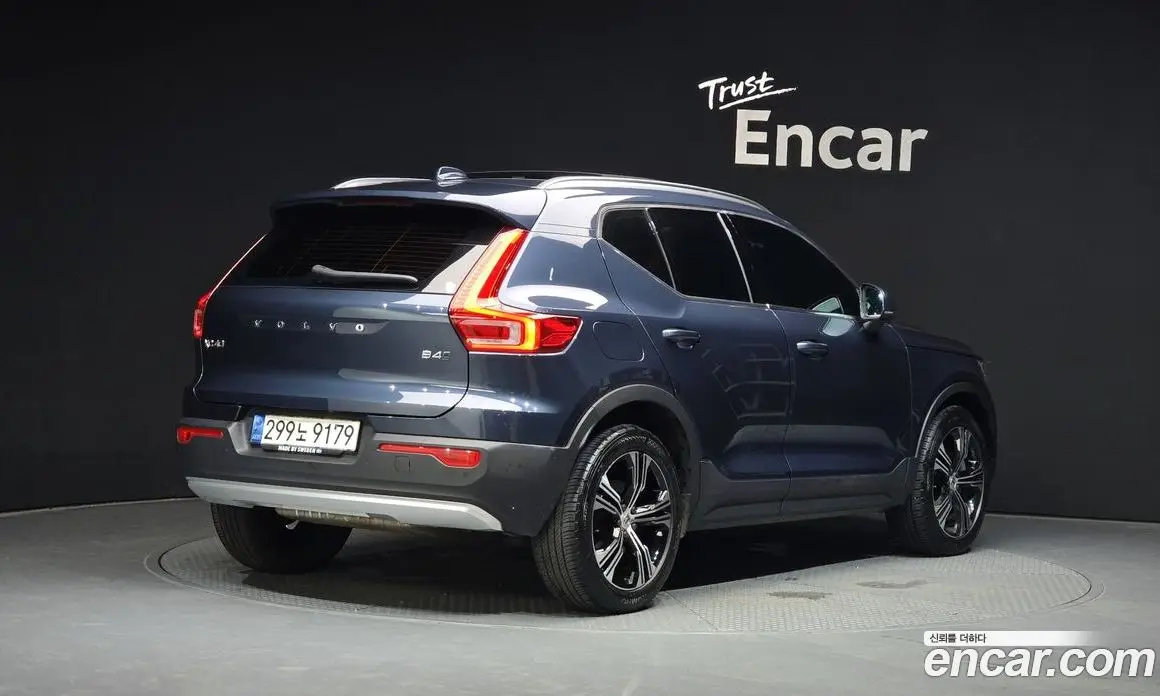 Volvo XC40 2021 2.0 автомат (гидро), фото 2 Volvo XC40 2021 2.0 автомат (гидро), фото 2