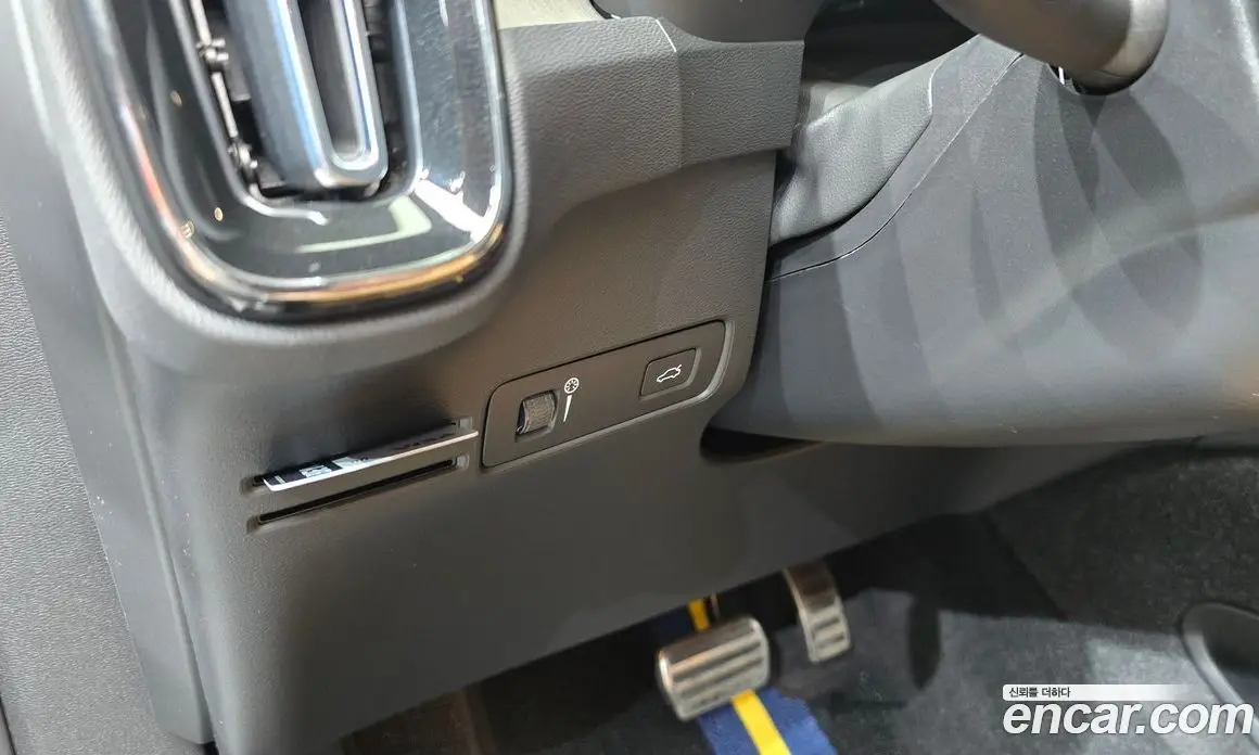 Volvo XC40 2021 2.0 автомат (гидро), фото 20 Volvo XC40 2021 2.0 автомат (гидро), фото 20