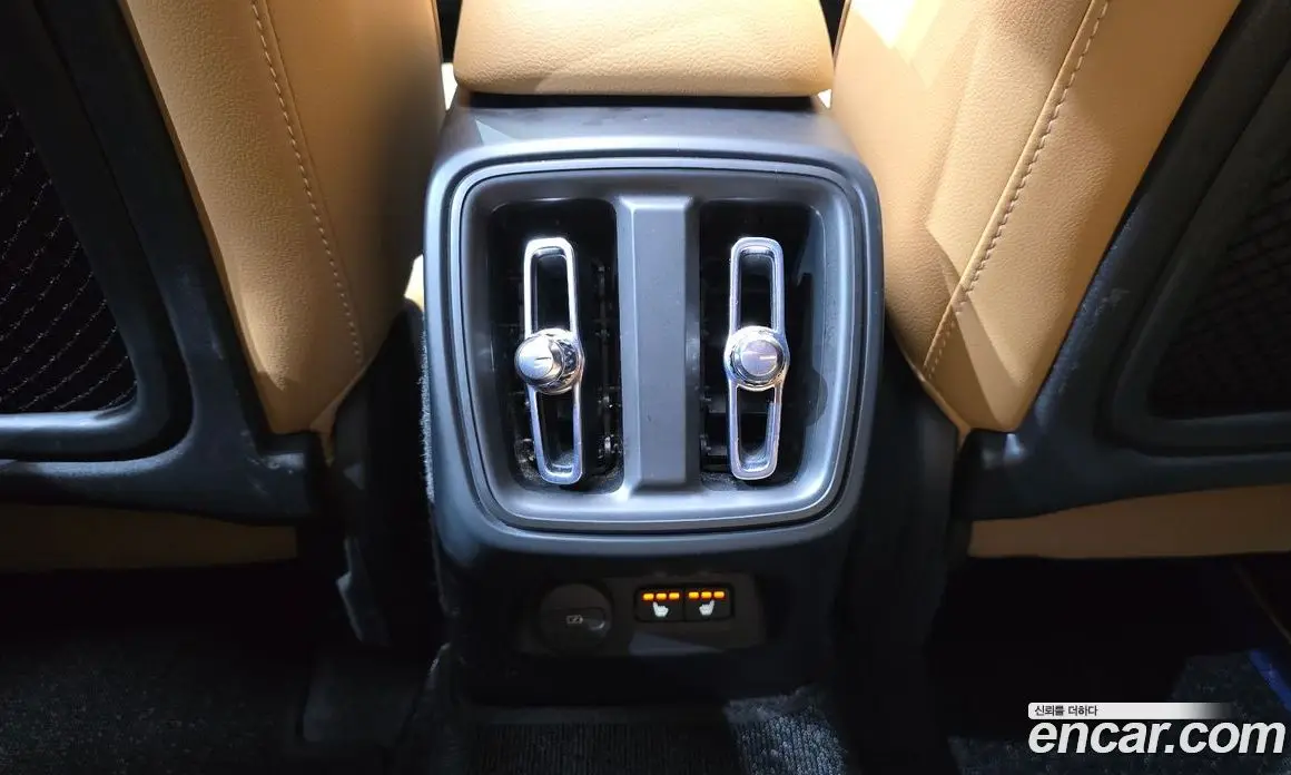 Volvo XC40 2021 2.0 автомат (гидро), фото 32 Volvo XC40 2021 2.0 автомат (гидро), фото 32