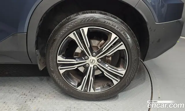 Volvo XC40 2021 2.0 автомат (гидро), миниатюра 7 Volvo XC40 2021 2.0 автомат (гидро), миниатюра 7
