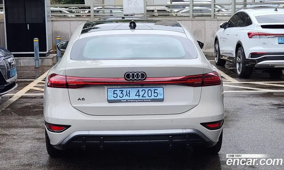 Audi A6 e-tron 2025 0.2 автомат (гидро), фото 4 Audi A6 e-tron 2025 0.2 автомат (гидро), фото 4