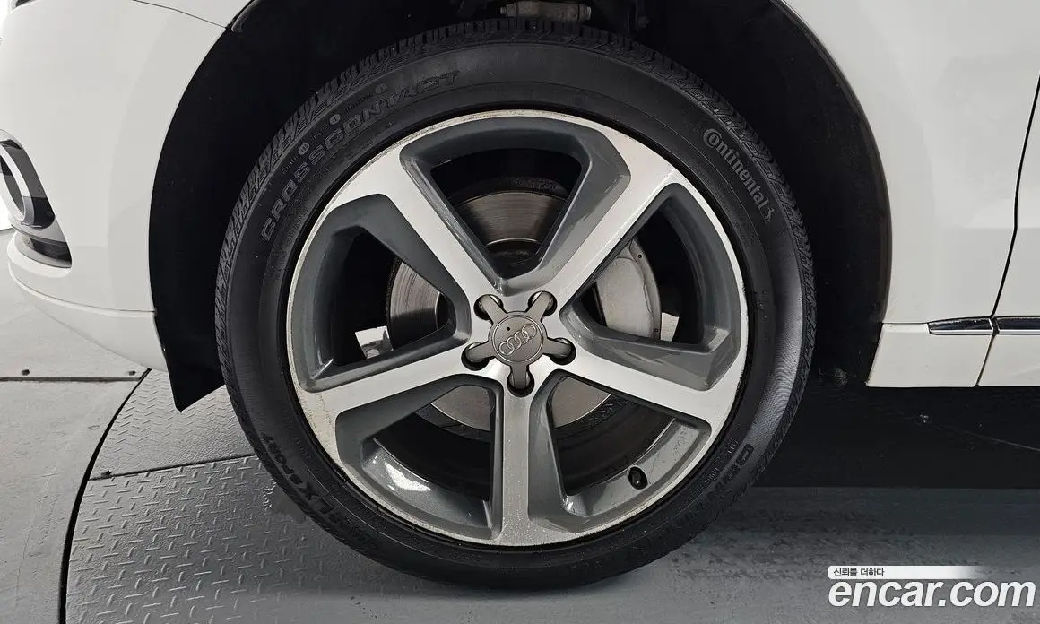 Audi Q5 2015 3.0 автомат (гидро), фото 4 Audi Q5 2015 3.0 автомат (гидро), фото 4