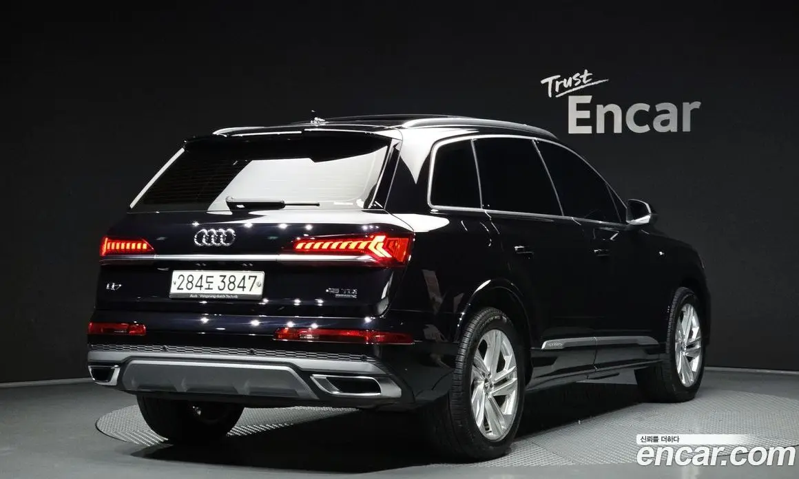 Audi Q7 2020 3.0 автомат (гидро), фото 2 Audi Q7 2020 3.0 автомат (гидро), фото 2
