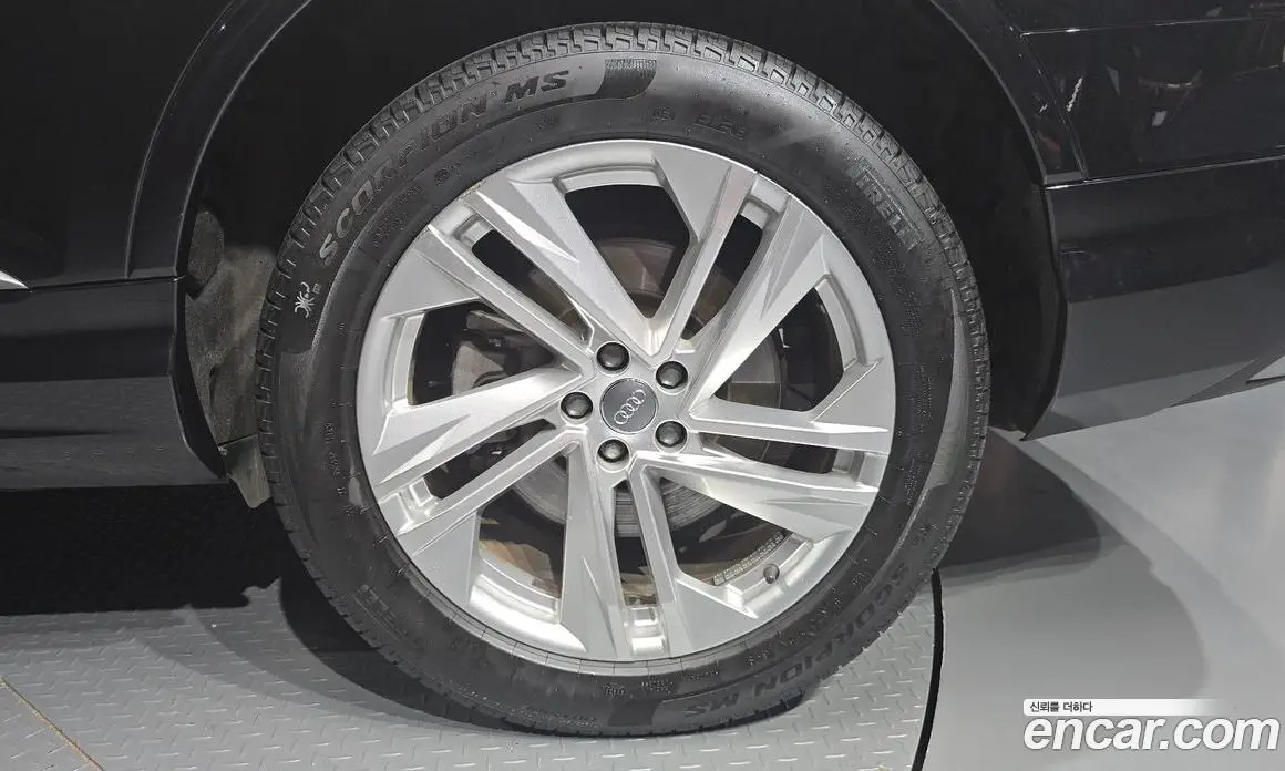 Audi Q7 2020 3.0 автомат (гидро), фото 7 Audi Q7 2020 3.0 автомат (гидро), фото 7