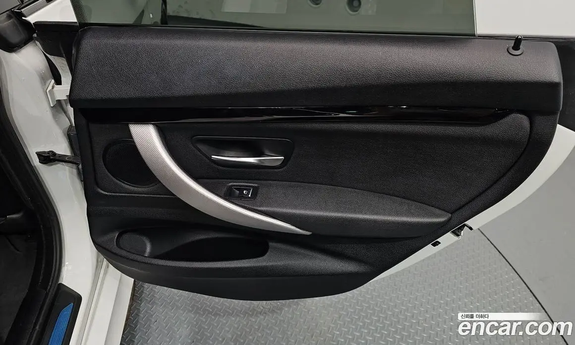 BMW 3 серия 2020 2.0 автомат (гидро), фото 15 BMW 3 серия 2020 2.0 автомат (гидро), фото 15