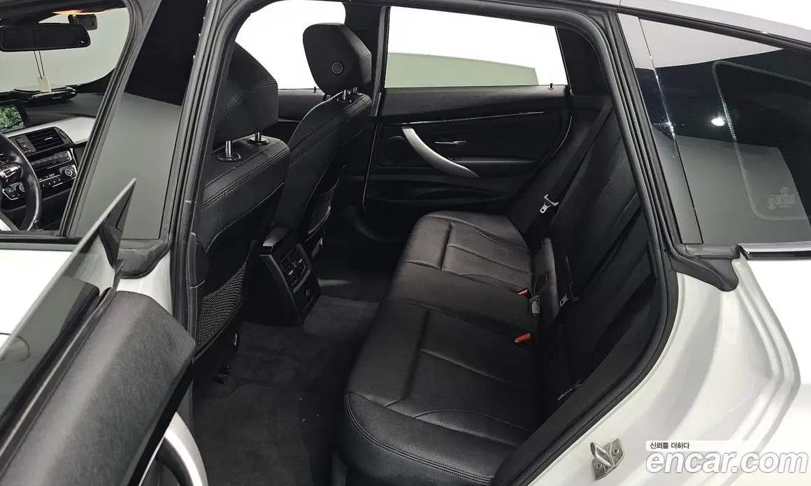 BMW 3 серия 2020 2.0 автомат (гидро), фото 18 BMW 3 серия 2020 2.0 автомат (гидро), фото 18