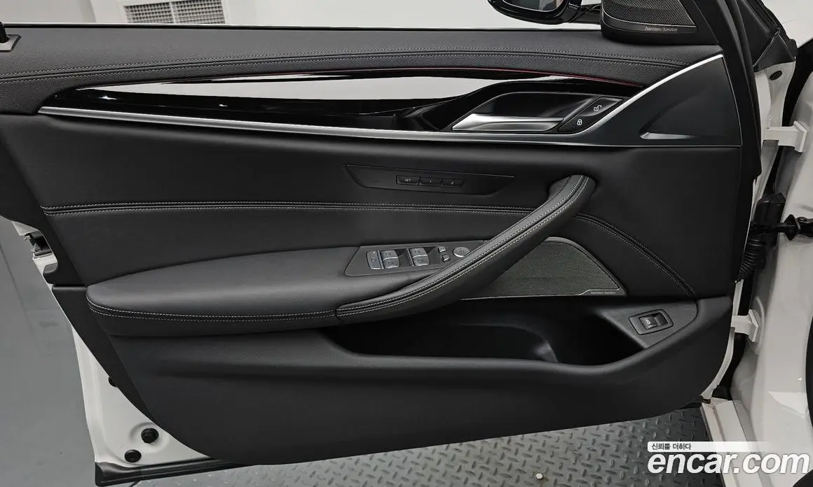 BMW 5 серия 2021 2.0 автомат (гидро), фото 13