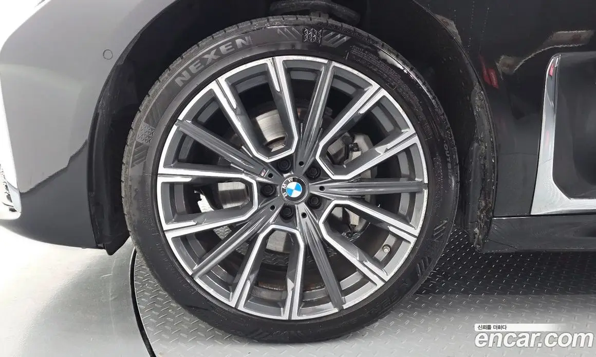 BMW 7 серия 2019 3.0 автомат (гидро), фото 5 BMW 7 серия 2019 3.0 автомат (гидро), фото 5
