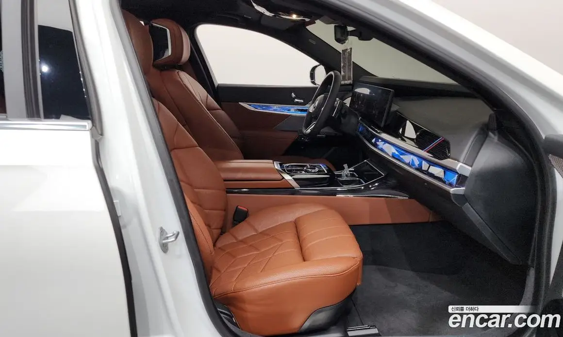 BMW 7 серия 2025 3.0 автомат (гидро), фото 15 BMW 7 серия 2025 3.0 автомат (гидро), фото 15
