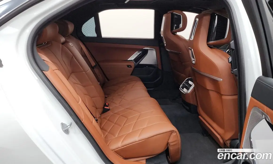 BMW 7 серия 2025 3.0 автомат (гидро), фото 16 BMW 7 серия 2025 3.0 автомат (гидро), фото 16