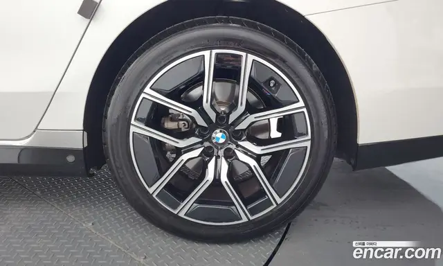 BMW 7 серия 2025 3.0 автомат (гидро), миниатюра 6 BMW 7 серия 2025 3.0 автомат (гидро), миниатюра 6