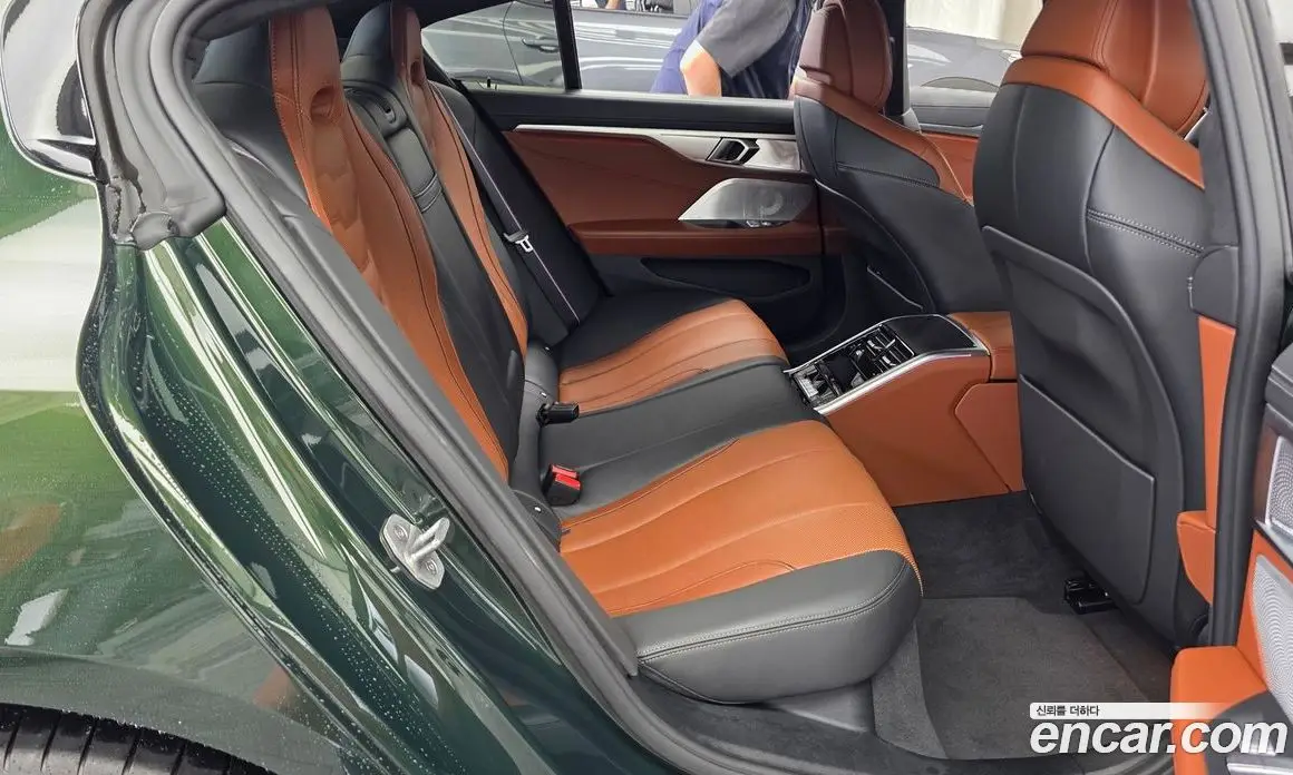 BMW 8 серия 2025 4.4 автомат (гидро), фото 18 BMW 8 серия 2025 4.4 автомат (гидро), фото 18