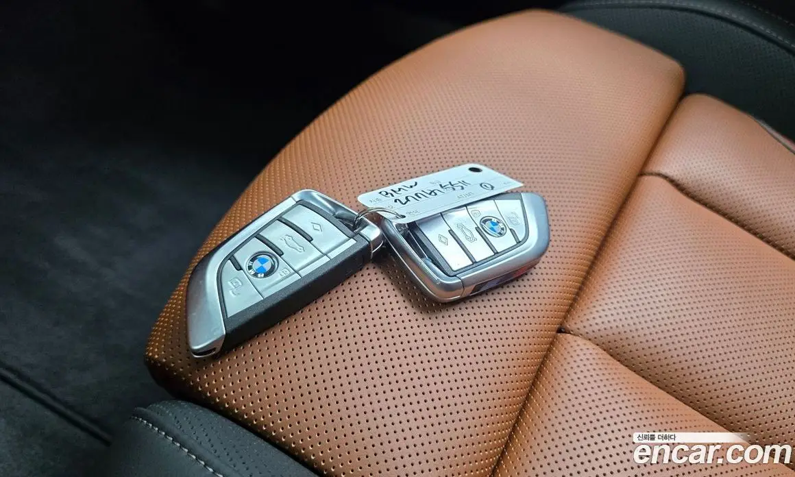 BMW 8 серия 2025 4.4 автомат (гидро), фото 31 BMW 8 серия 2025 4.4 автомат (гидро), фото 31
