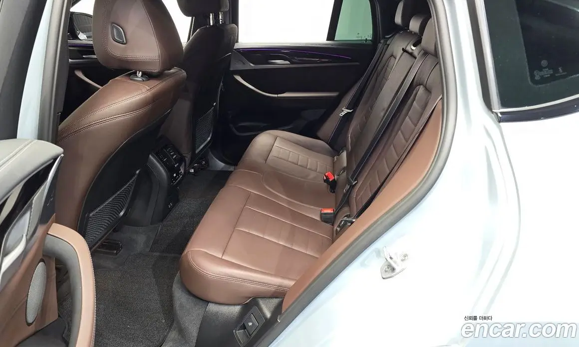 BMW X4 2025 3.0 автомат (гидро), фото 17