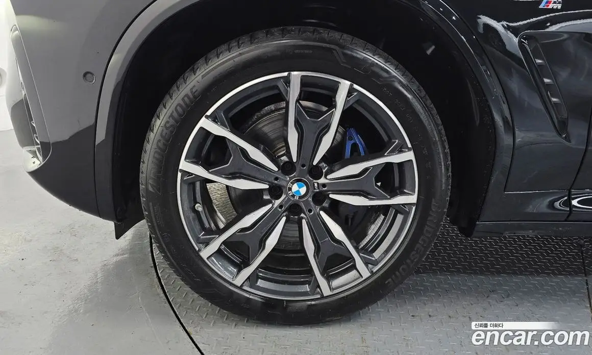 BMW X4 2025 2.0 автомат (гидро), фото 5 BMW X4 2025 2.0 автомат (гидро), фото 5